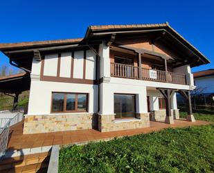 Vista exterior de Casa o xalet en venda en Berriz amb Terrassa