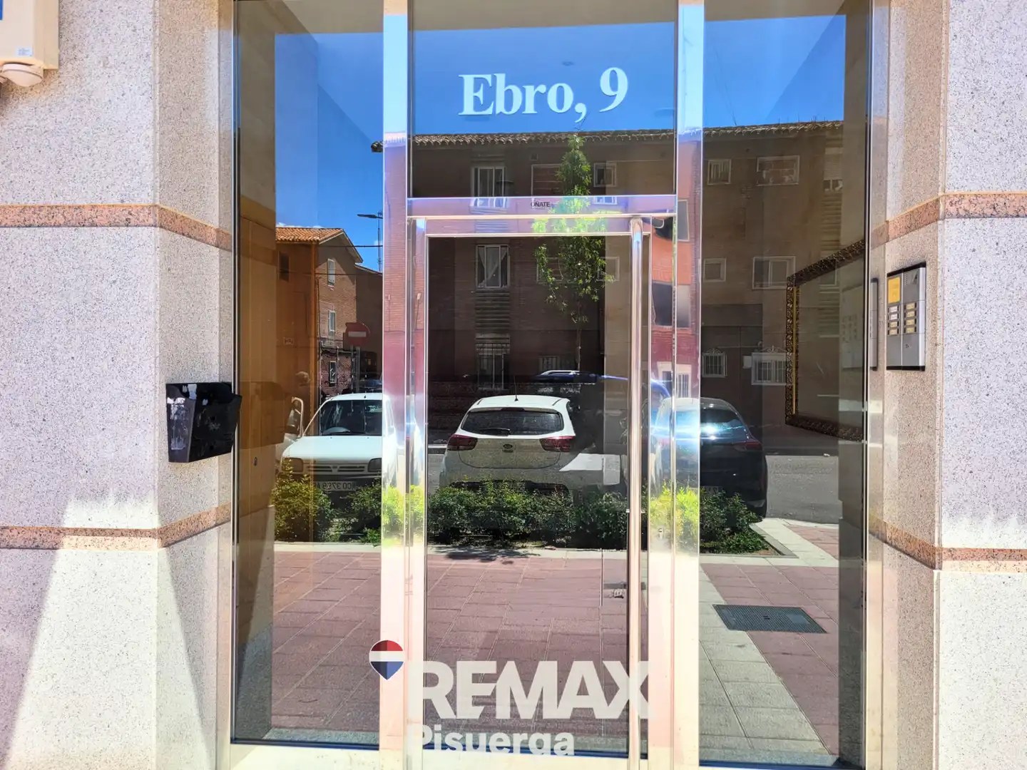 Vista exterior de Piso en venta en Valladolid con Terraza y Balcón