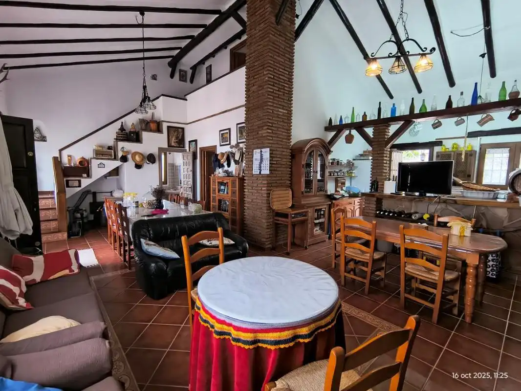 Casa rústica amb terrassa en venda a Diseminado Poligono 159, imagen 11