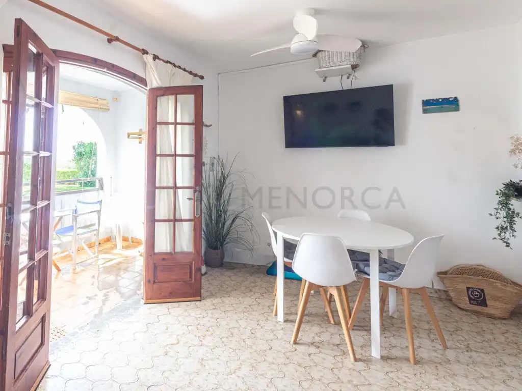Sala d'estar de Apartament en venda en Alaior amb Aire condicionat, Terrassa i Piscina