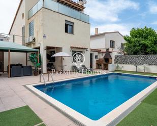 Piscina de Casa o xalet en venda en Sant Pere de Ribes amb Aire condicionat, Calefacció i Jardí privat