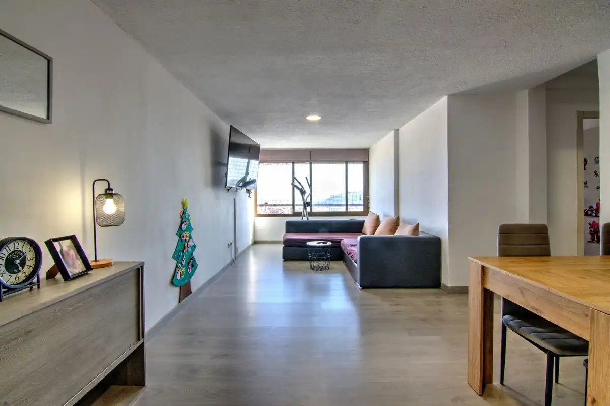 Pis amb ascensor en venda a C. Pintor Pedro Camacho, imagen 2
