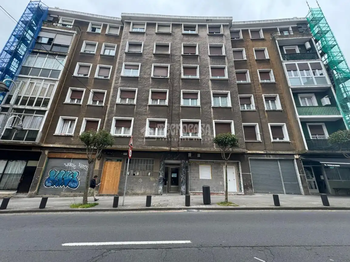 Vista exterior de Piso en venta en Bilbao  con Calefacción, Trastero y Balcón