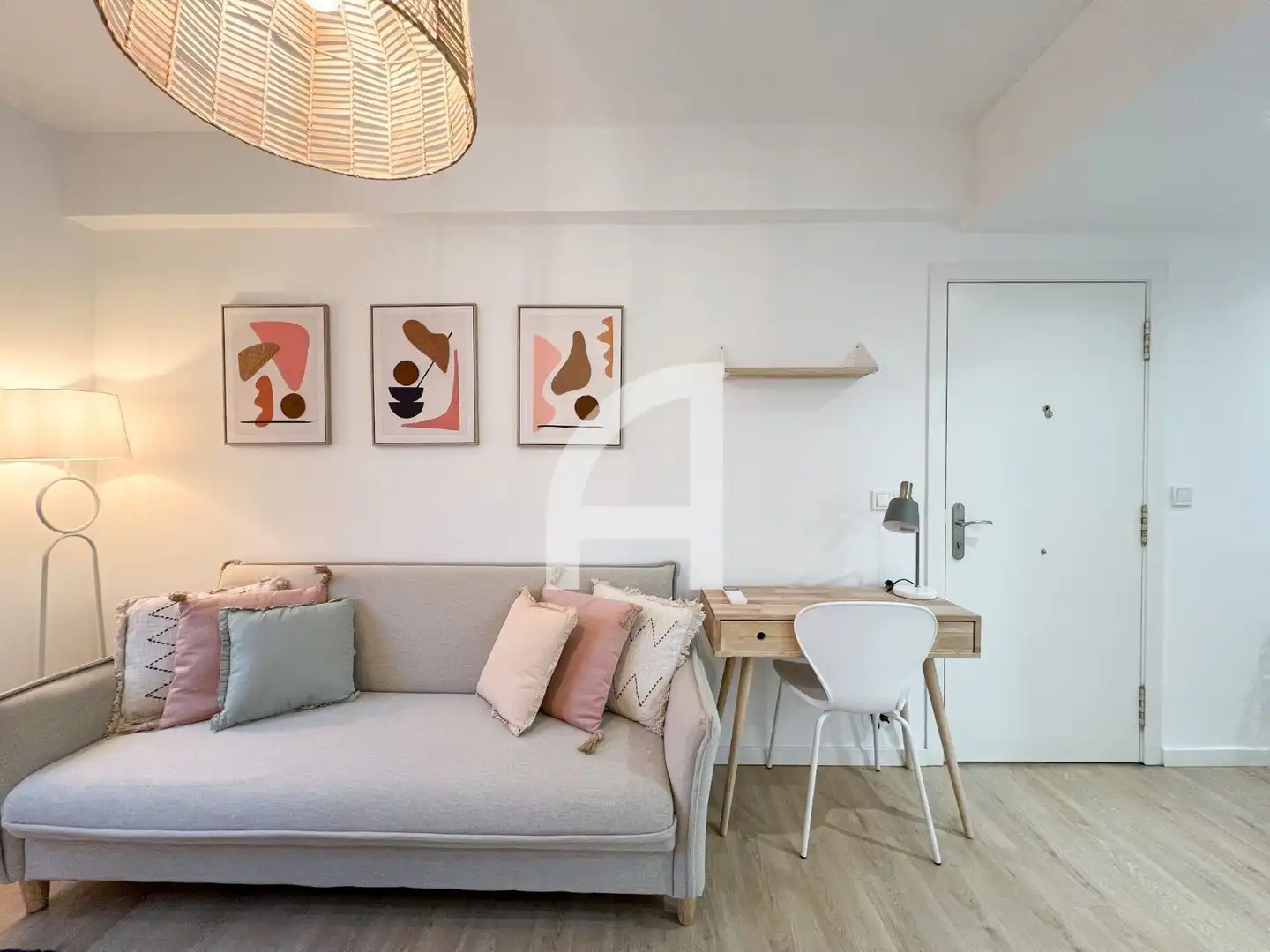 Sala de estar de Piso de alquiler en Madrid con Aire acondicionado, Calefacción y Amueblado