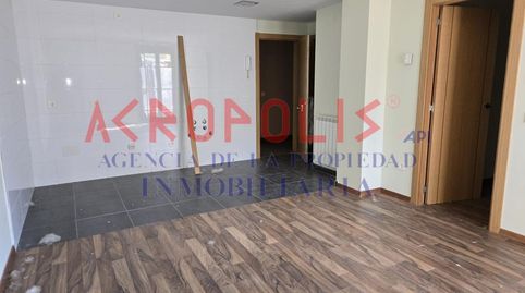 Foto 2 de Dúplex en venta en Calle E Alonso S-lomb, Puebla de Lillo, León