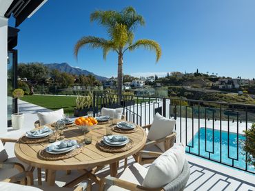 House with pool for sale in La Quinta