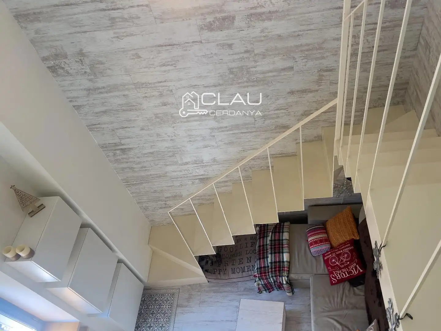 Attic for sale in Roussel, 6, Bourg - Madame