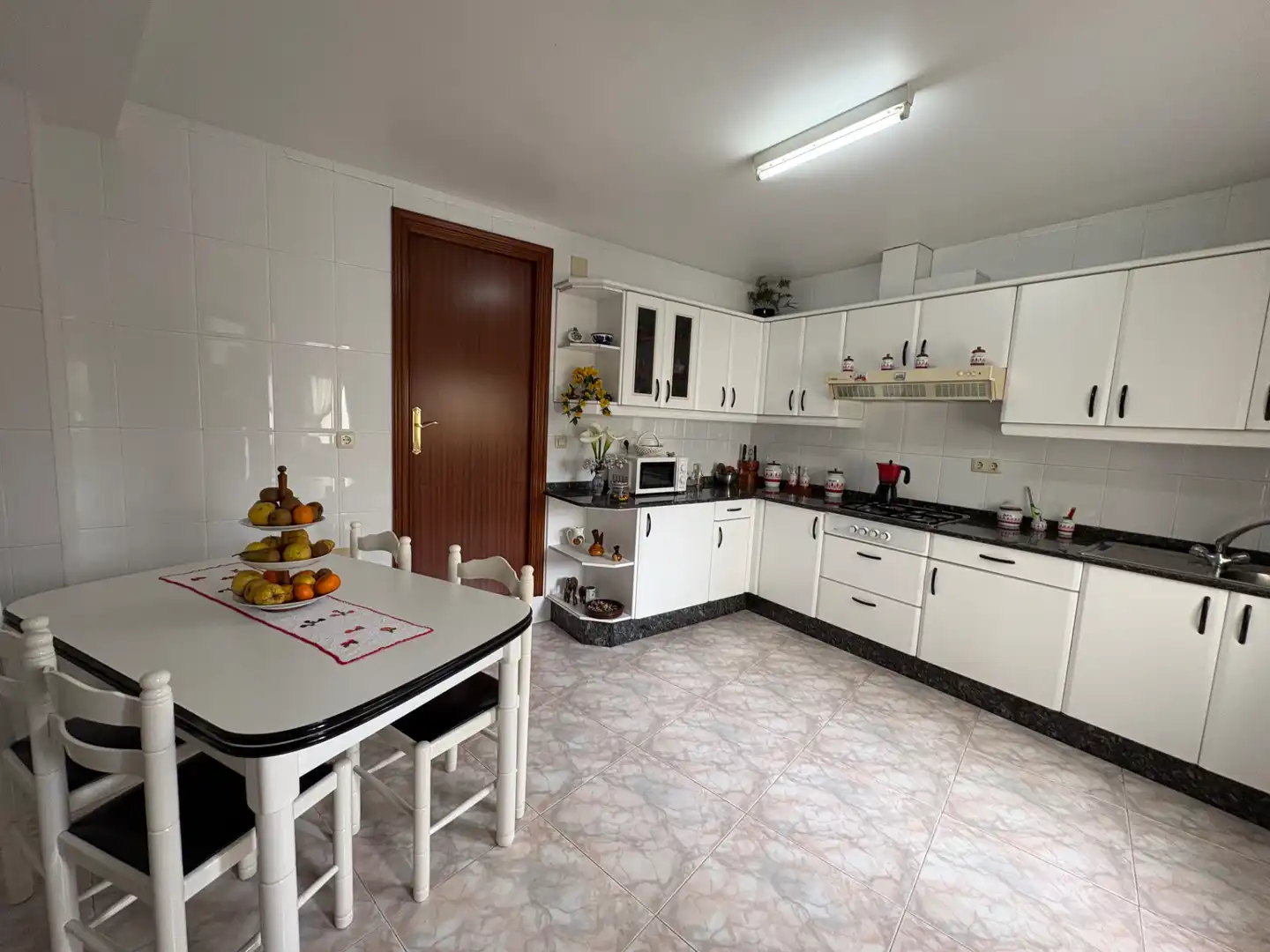 Kitchen of Houses for sale in Narón  with Private garden, Storage room and Furnished