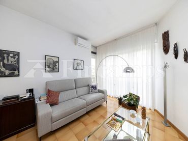 Flat with balcony for sale in Paseo Rubió i Ors