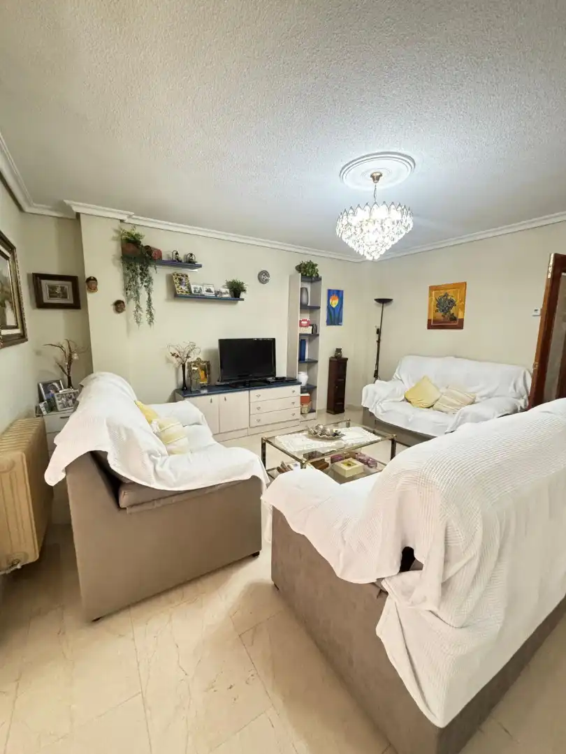 Flat with lift for sale in Calle de Calatrava 19