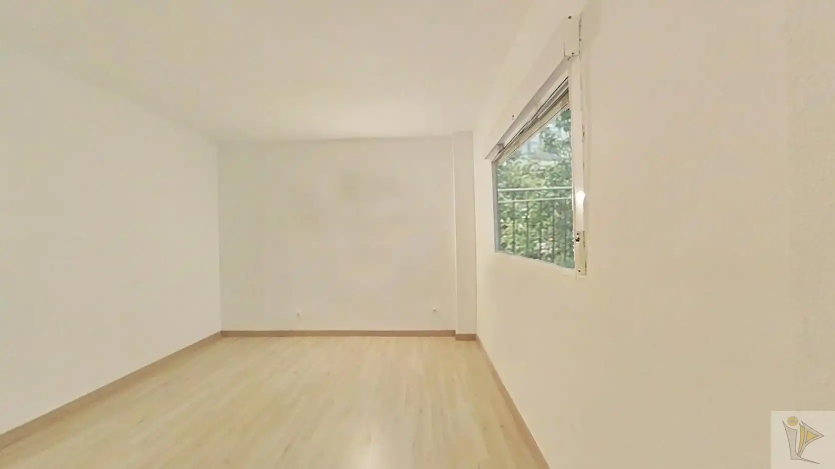 Flat for sale in CL BELZUNEGUI , Puerta Bonita