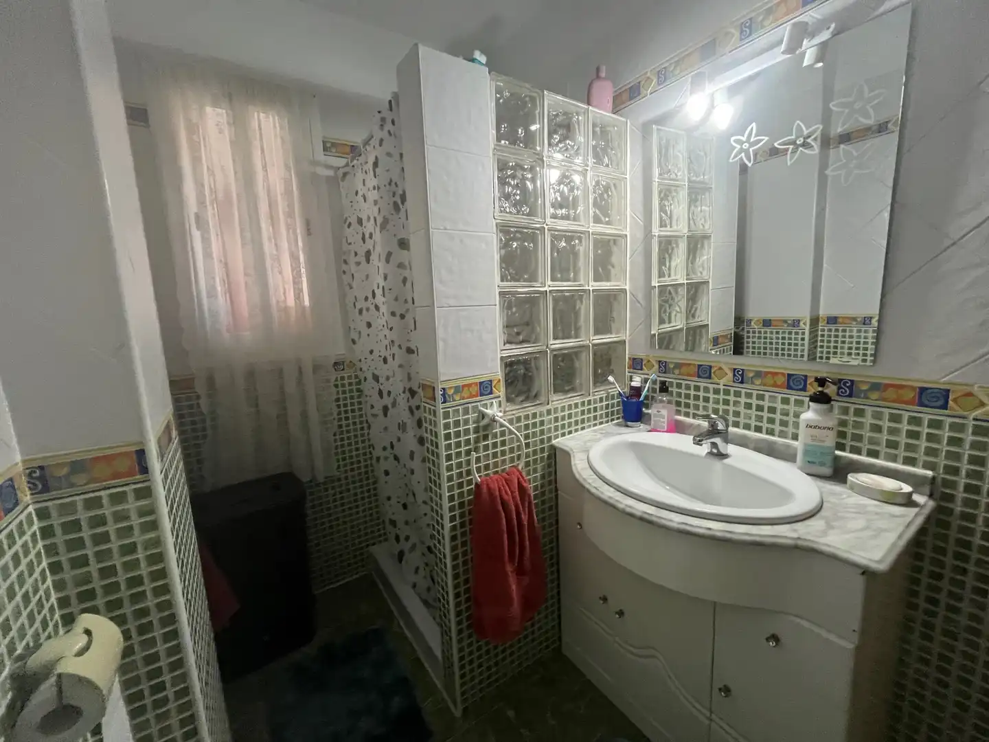 Bathroom of Flat for sale in Velilla de San Antonio  with Heating and Terrace