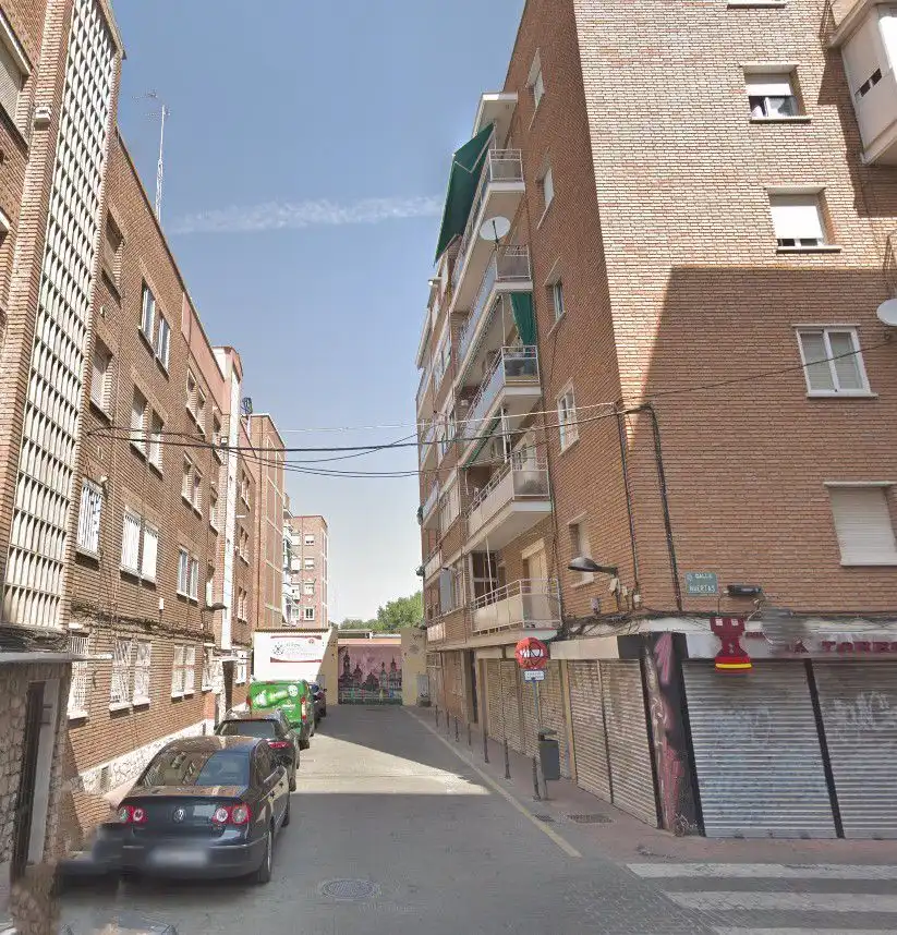 Vista exterior de Piso en venta en Alcalá de Henares con Calefacción y Terraza