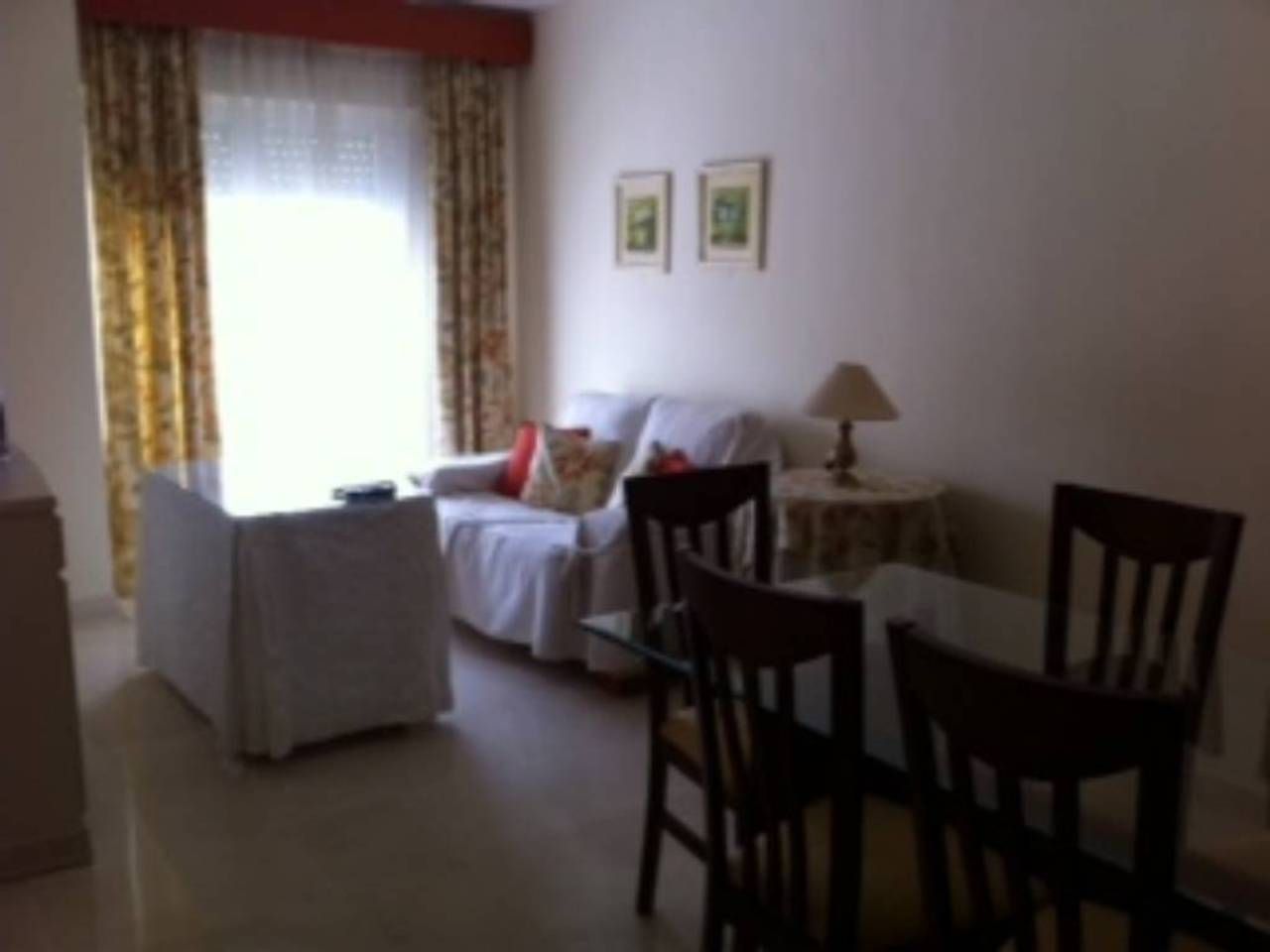 Sala d'estar de Apartament de lloguer en Jerez de la Frontera amb Aire condicionat, Moblat i Balcó