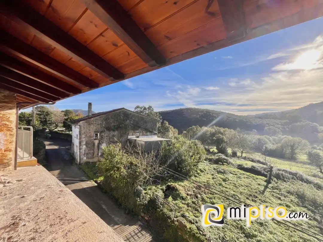 Vista exterior de Casa o chalet en venta en Laredo con Calefacción, Jardín privado y Terraza