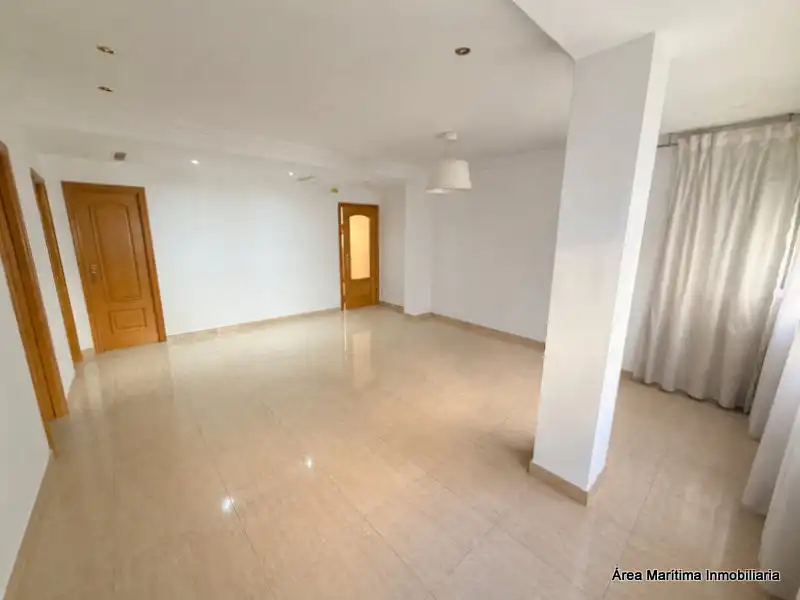 Piso de alquiler en Valencia con Aire acondicionado, Calefacción y Horno