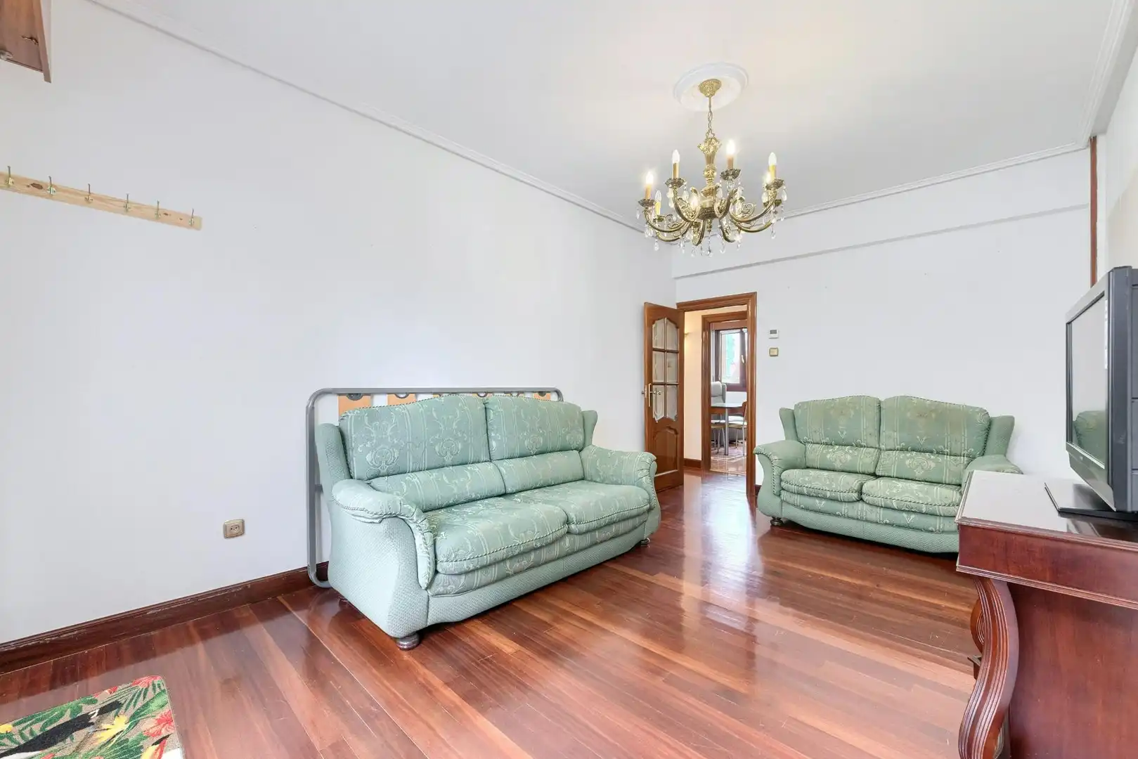 Sala d'estar de Pis en venda en Barakaldo  amb Calefacció, Jardí privat i Moblat