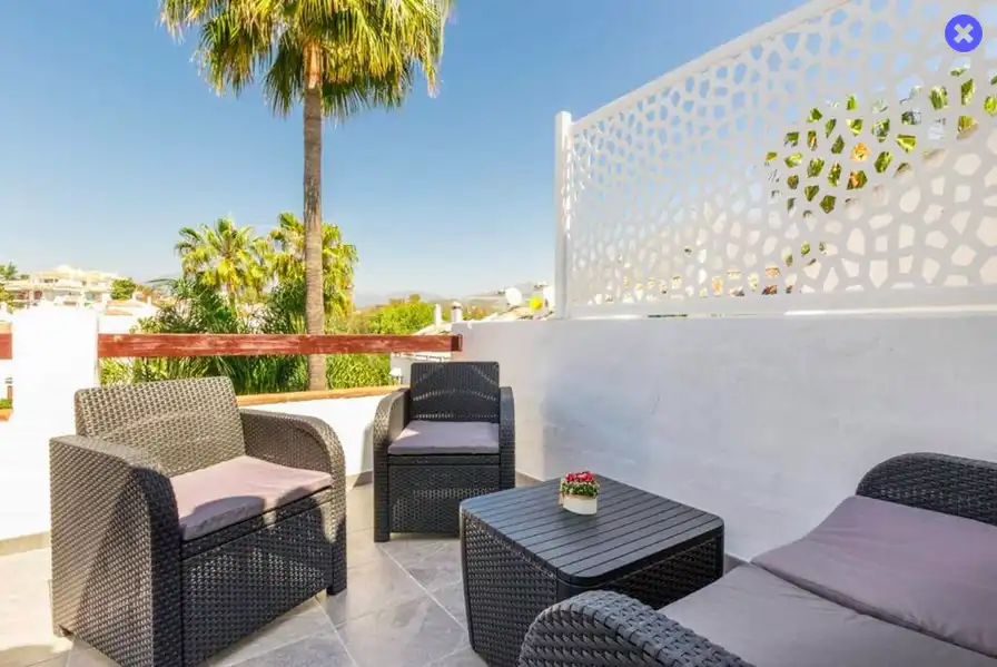 Terrassa de Casa adosada de lloguer en Marbella amb Aire condicionat, Jardí privat i Moblat