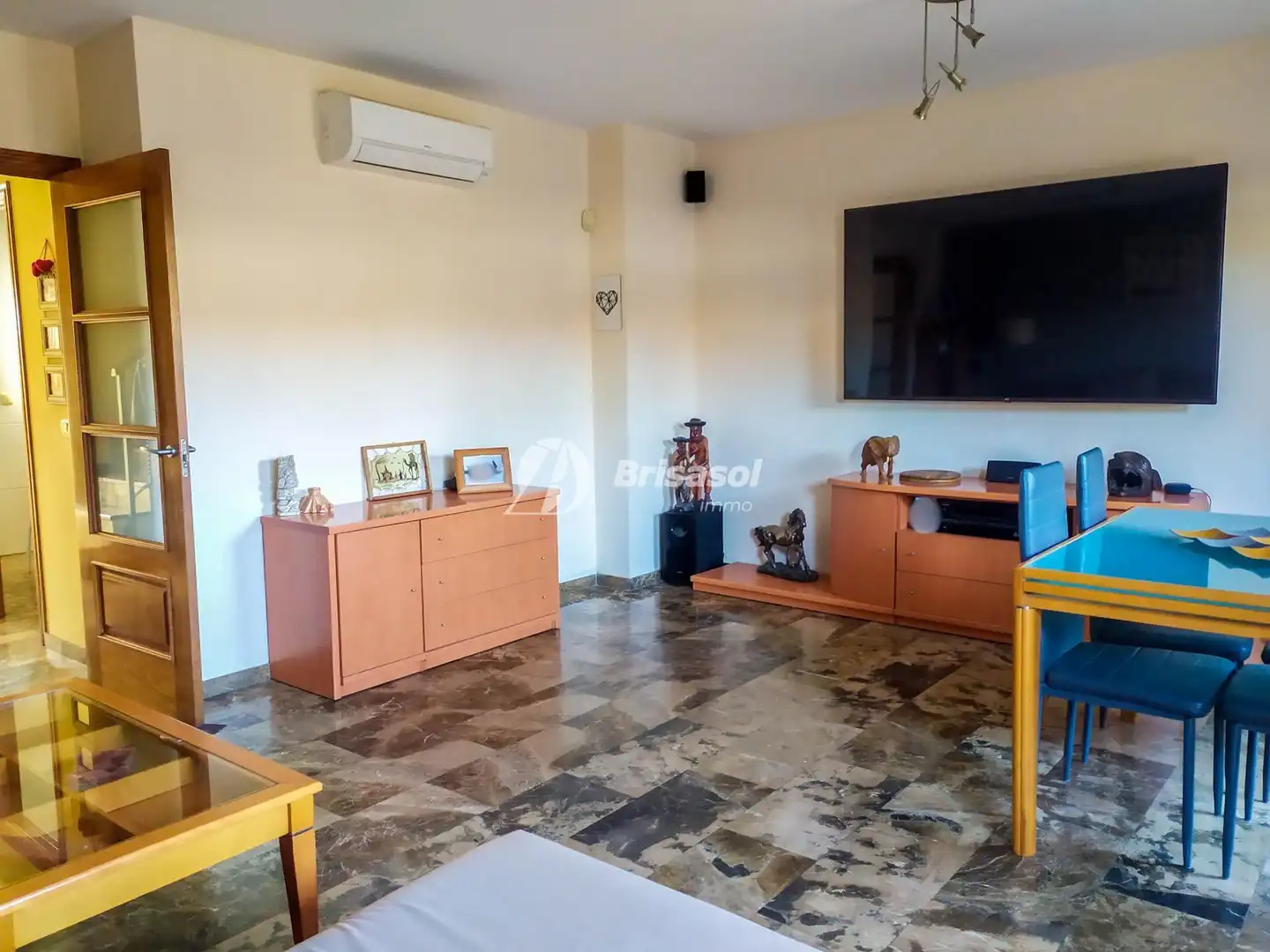 Sala de estar de Casa adosada en venta en Cambrils con Aire acondicionado, Calefacción y Jardín privado