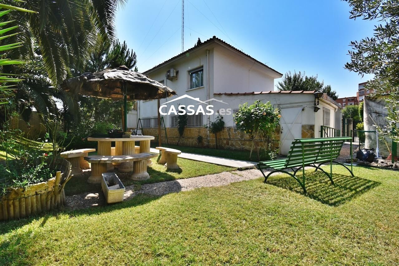 Vista exterior de Pis en venda en Torrejón de Ardoz amb Calefacció, Parquet i Terrassa