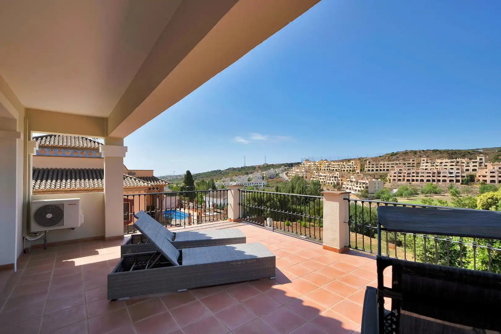 Villa mit Terrasse zum Verkauf in 89 Calle Cuba Alto #Es:1 Planta:00 Pt:01 29693 Est, imagen 20