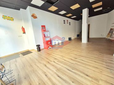 Gewerbefläche zur Miete in Calle JOAQUIN FDEZ SESTELO
