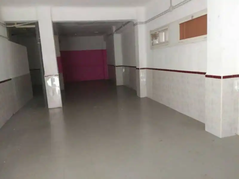 Local comercial en venda a Casco Urbano