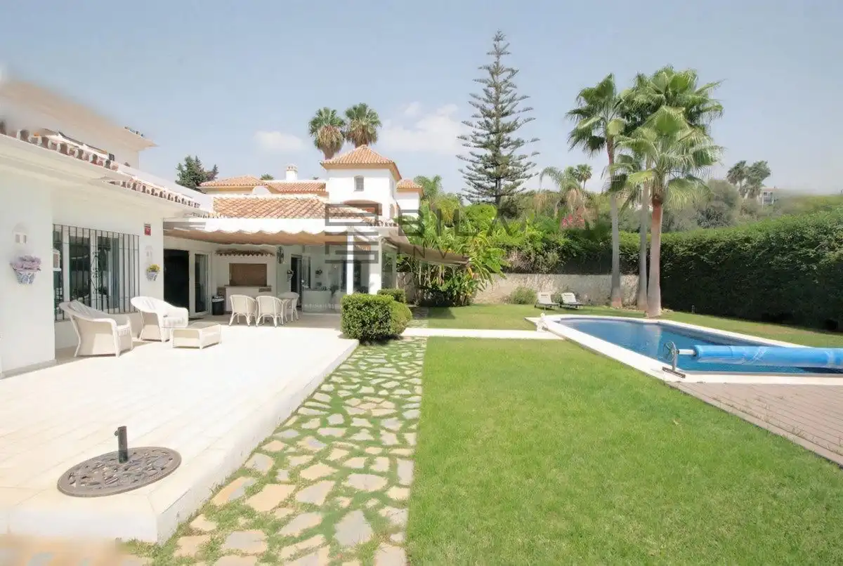 Jardí de Casa o xalet en venda en Mijas amb Aire condicionat, Terrassa i Traster
