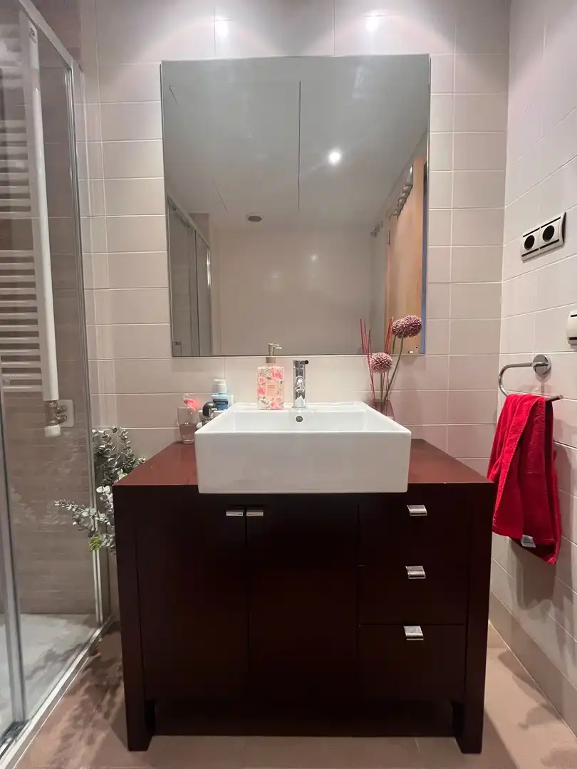 Baño de Estudio de alquiler en Terrassa con Calefacción