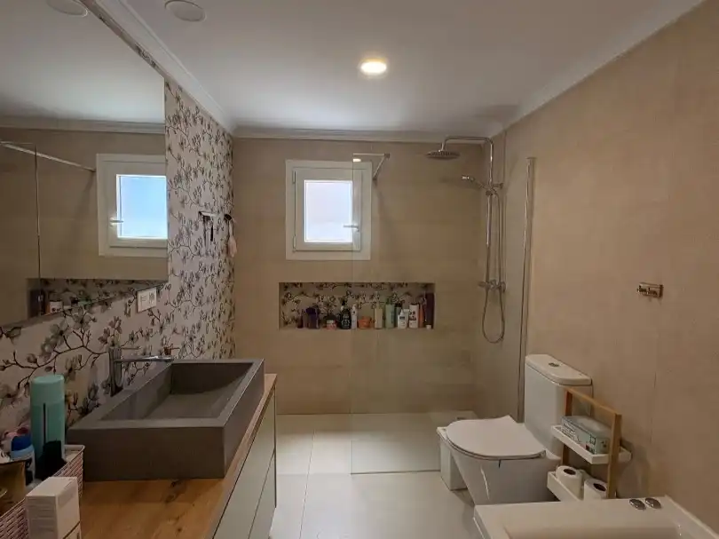 Baño de Casa o chalet en venta en Almería con Aire acondicionado, Calefacción y Jardín privado