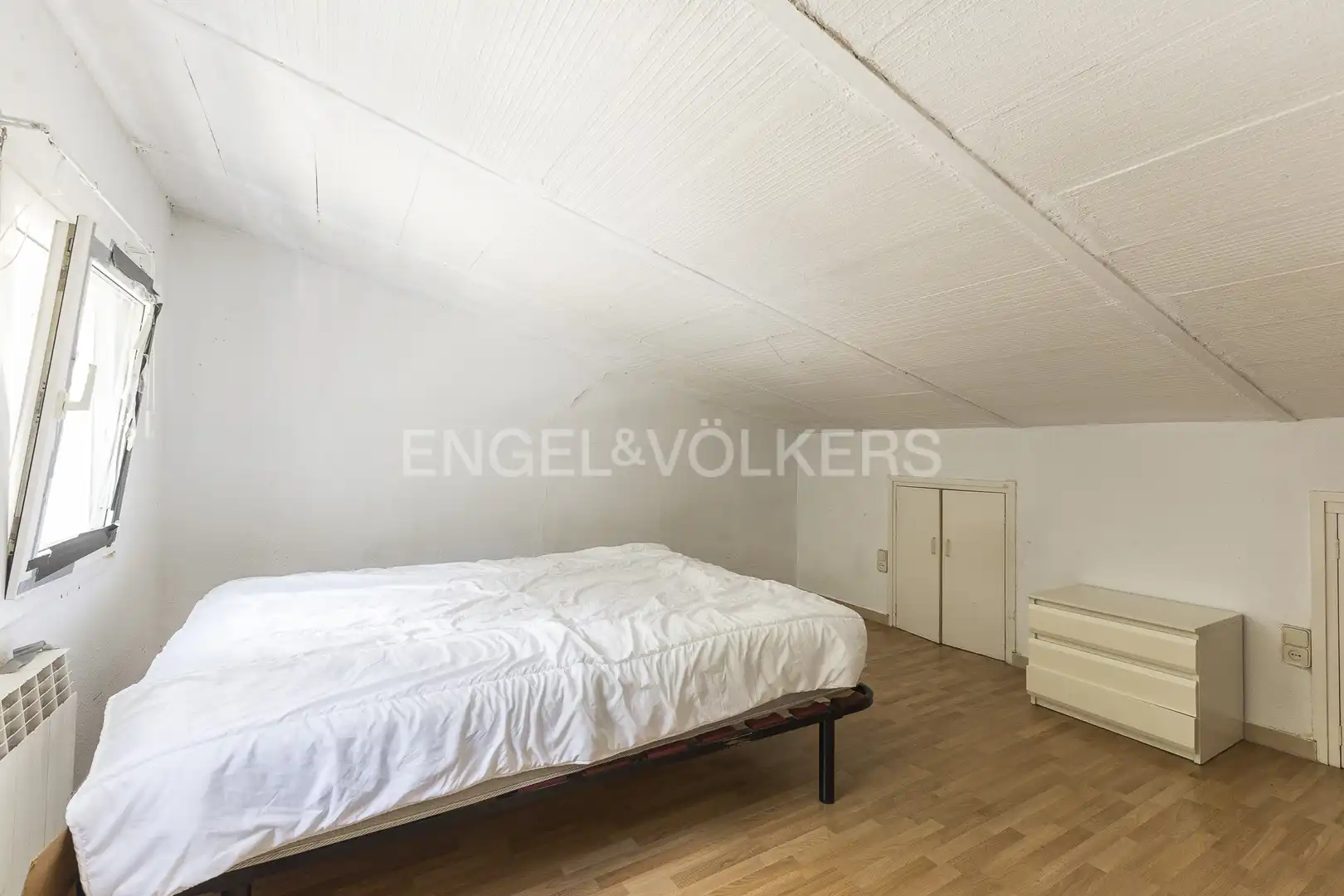 Casa adosada en venta en Montbau