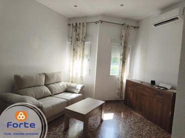Piso con ascensor en venta en Levante