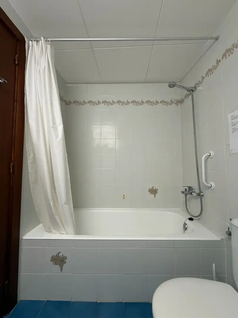 Baño de Apartamento de alquiler en Calonge i Sant Antoni con Terraza y Amueblado