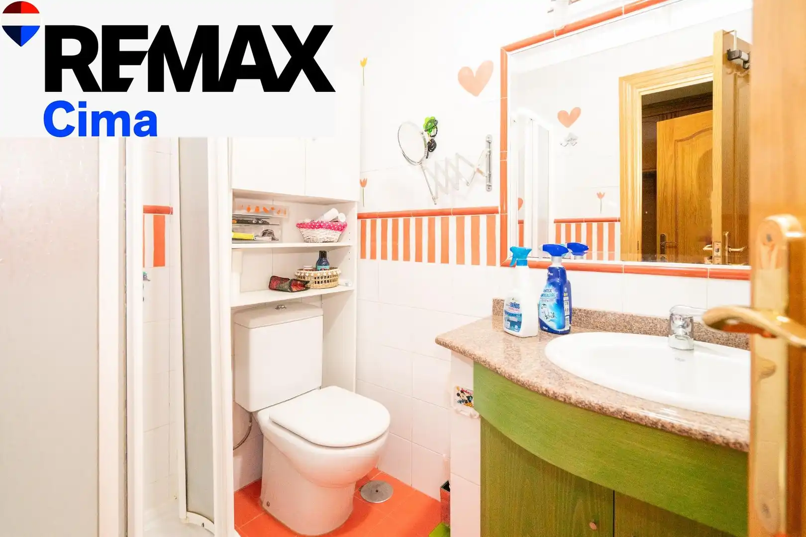 Baño de Piso en venta en Baza, Granada