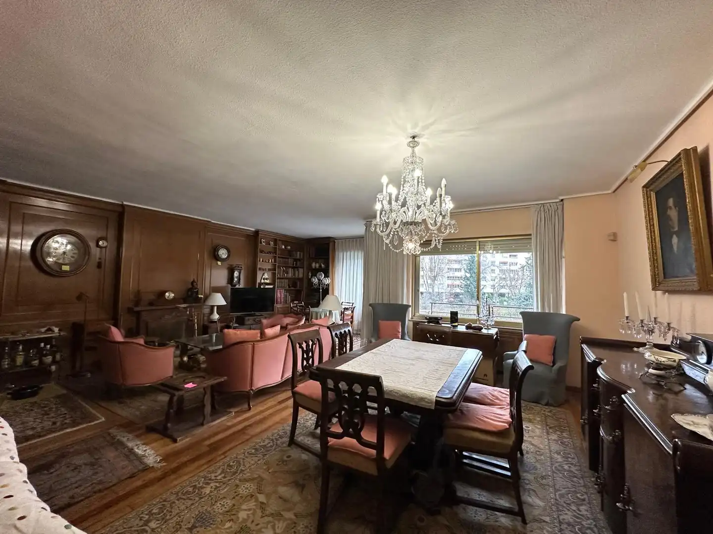 Living room of Flat for sale in Madrid  with Parquet flooring, Terrace and Storage room