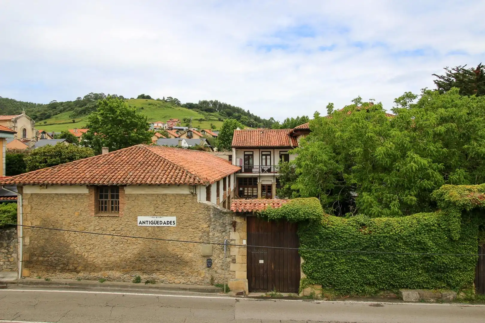 Vista exterior de Casa adosada en venda en Piélagos amb Calefacció, Jardí privat i Parquet