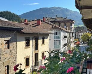 Vista exterior de Dúplex en venda en Aretxabaleta amb Calefacció i Balcó