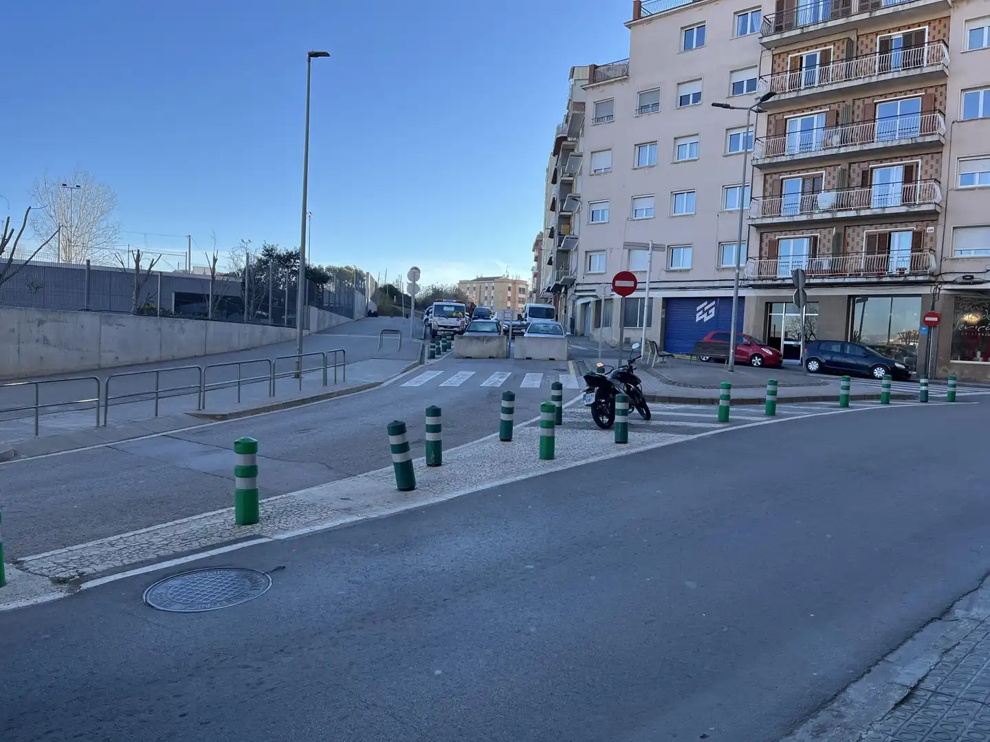 Exterior view of Commercial properties for sale in Manresa