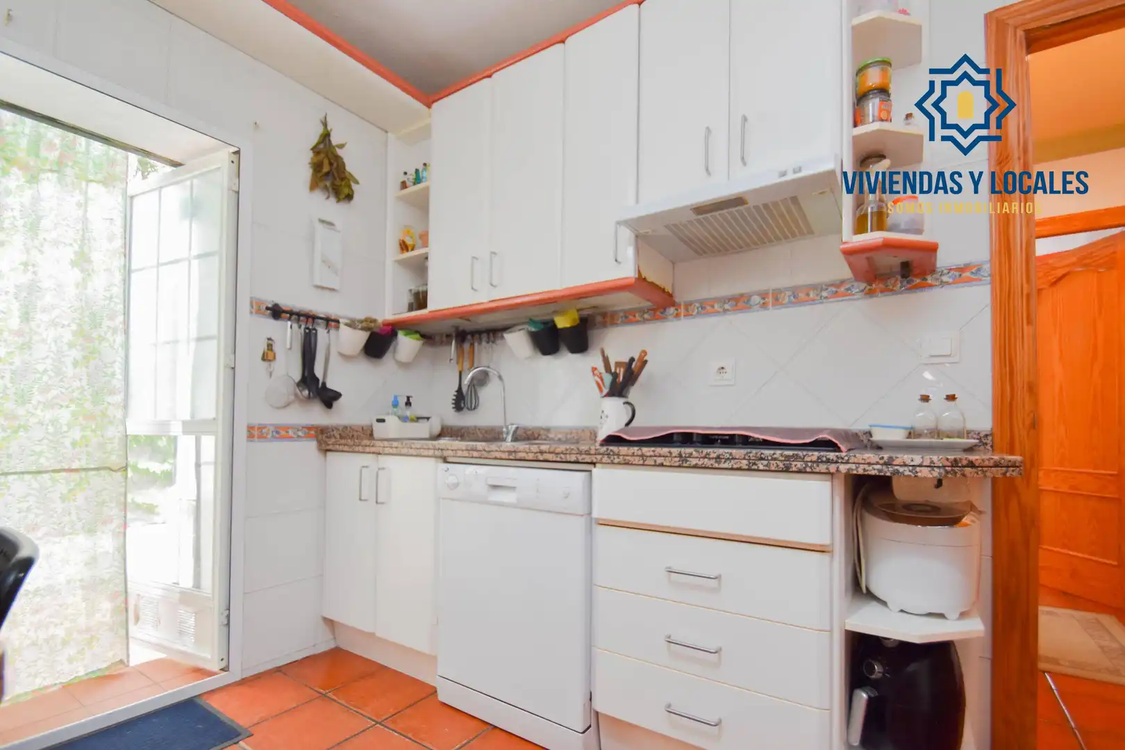 Detached house with pool for sale in Calle de Malacavi, imagen 10