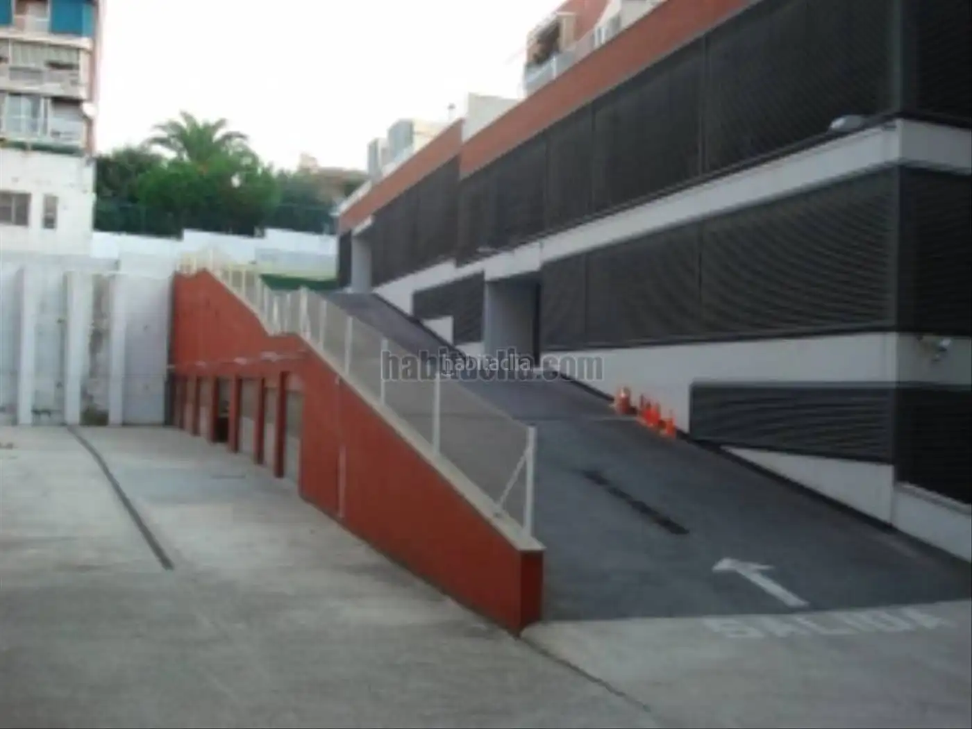 Individual en venta en Carrer Josep Maria de Sagarra 22, imagen 4
