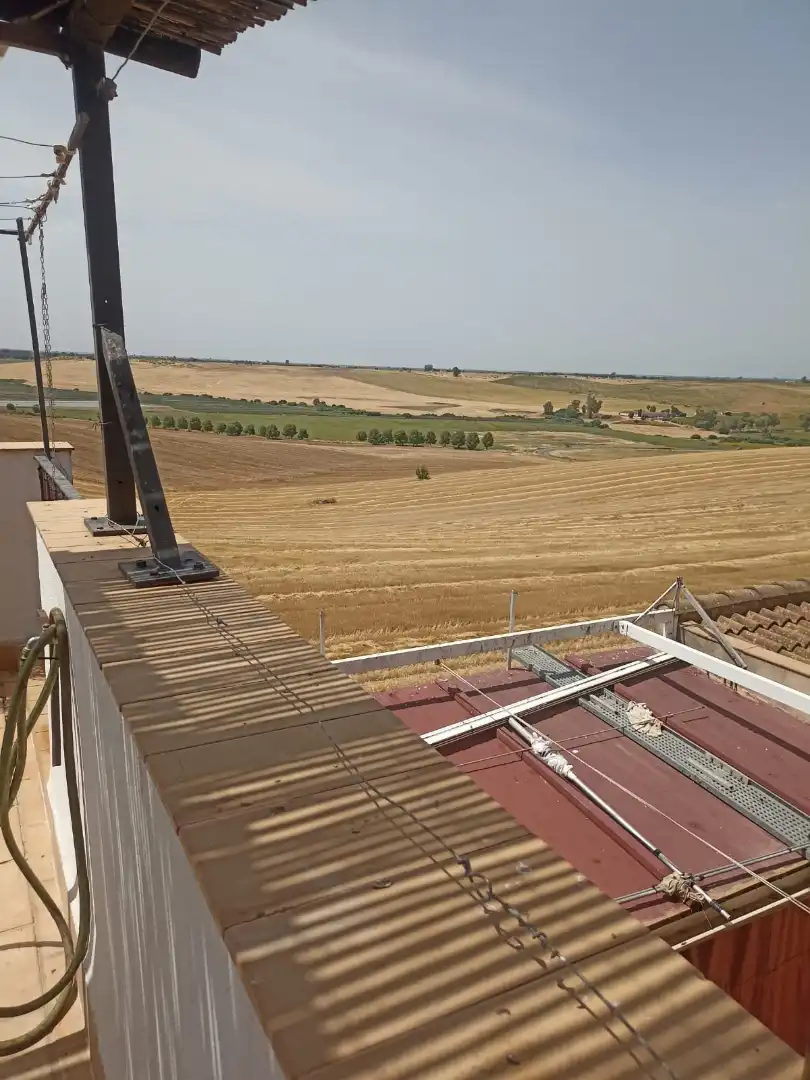 Vista exterior de Casa adosada en venda en Guadalcázar amb Aire condicionat, Calefacció i Terrassa