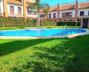 Piscina de Casa adosada en venda en  Córdoba Capital amb Aire condicionat, Calefacció i Jardí privat