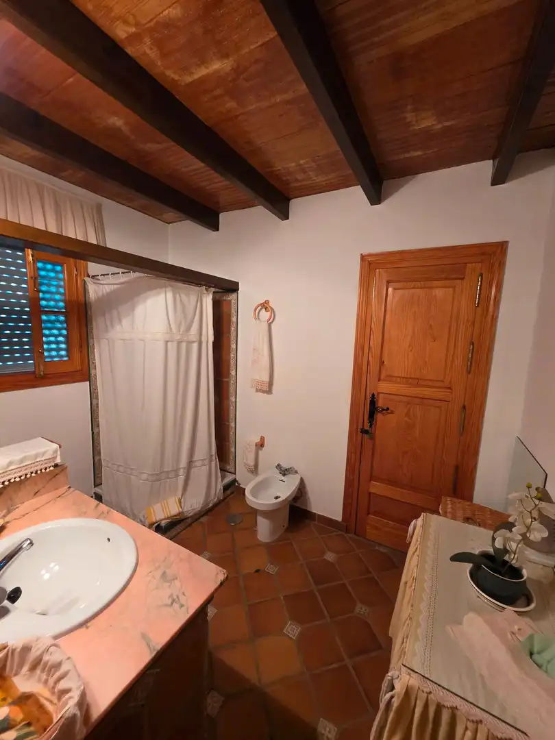 Casa rústica amb terrassa en venda a Los Barrios, imagen 20