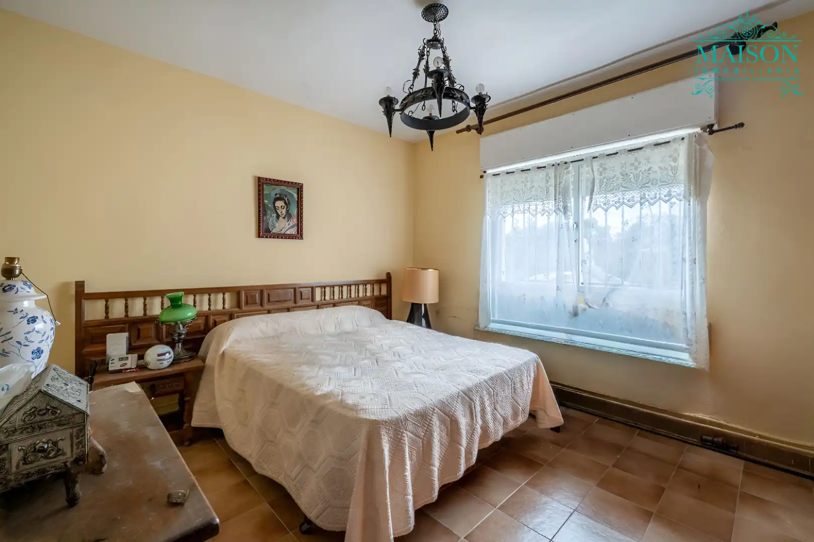 Dormitori de Casa o xalet en venda en El Casar amb Calefacció, Jardí privat i Piscina