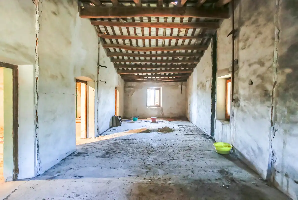 Country house zum Verkauf in Subirats mit Privatgarten und Balkon