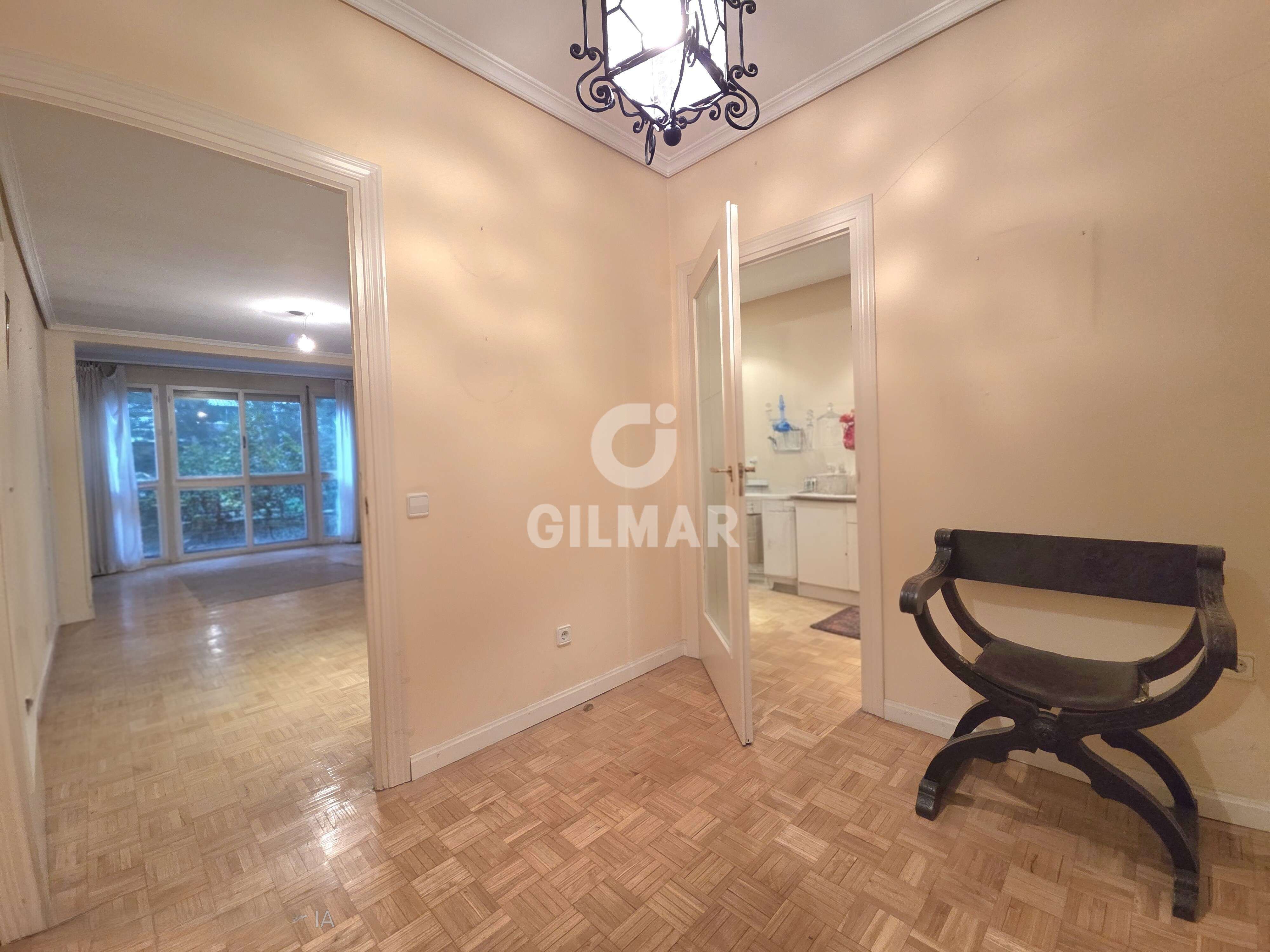 Flat for sale in Guindalera