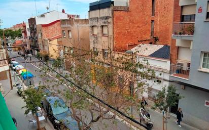 Vista exterior de Pis en venda en Badalona amb Moblat, Forn i Rentadora