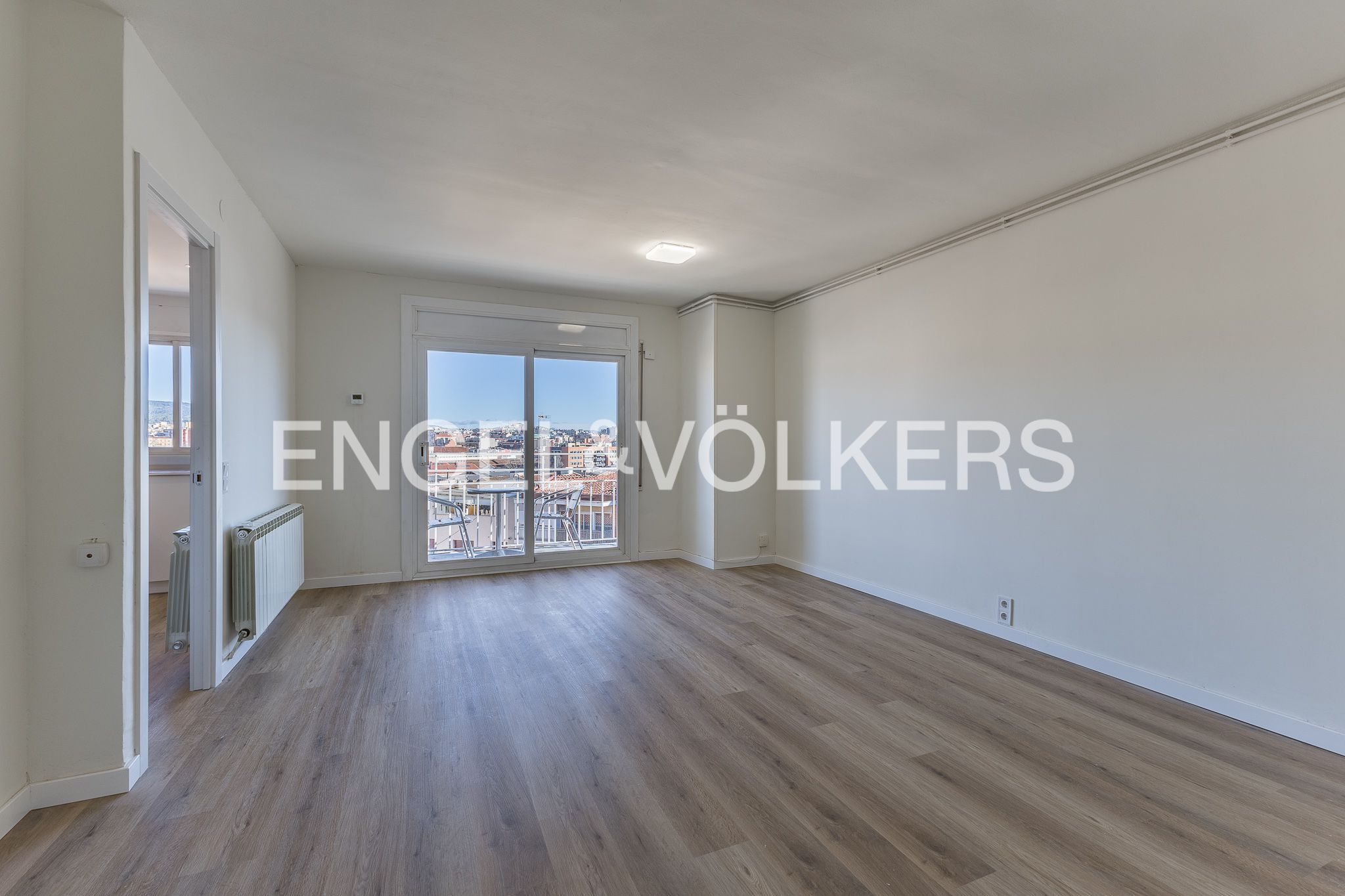 Living room of Flat for sale in Terrassa  with Air Conditioner, Heating and Parquet flooring