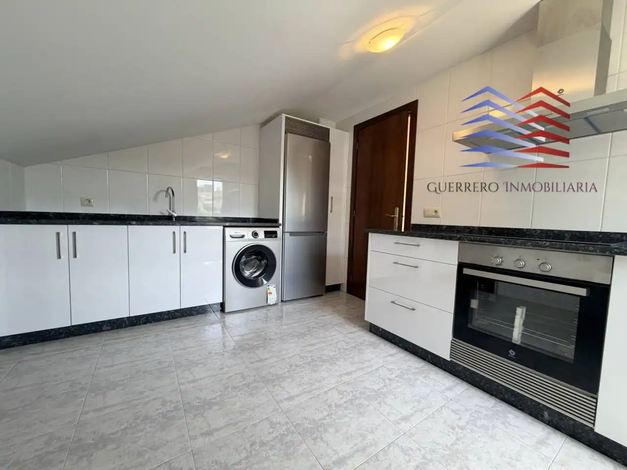 Cuina de Apartament de lloguer en Barbadás amb Calefacció, Parquet i Traster