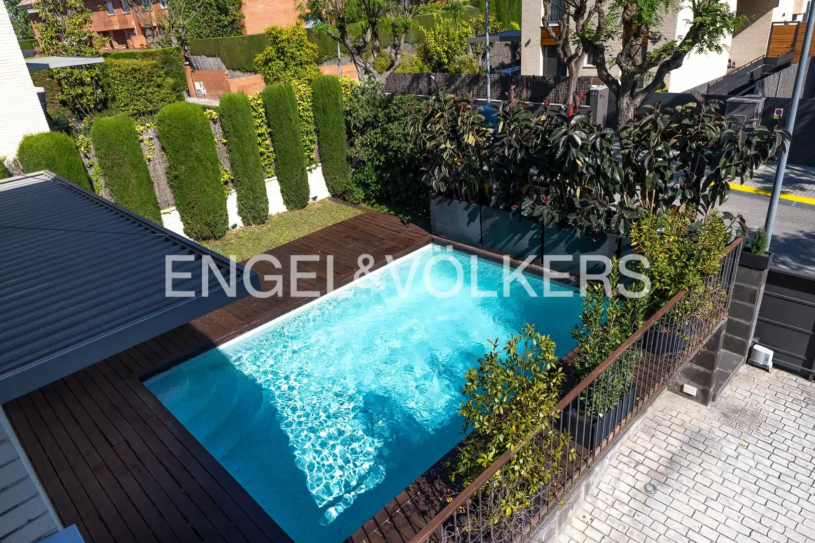 Piscina de Casa o xalet en venda en Vilassar de Dalt amb Aire condicionat, Calefacció i Jardí privat